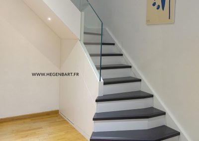 Un escalier contemporain tout en contrastes