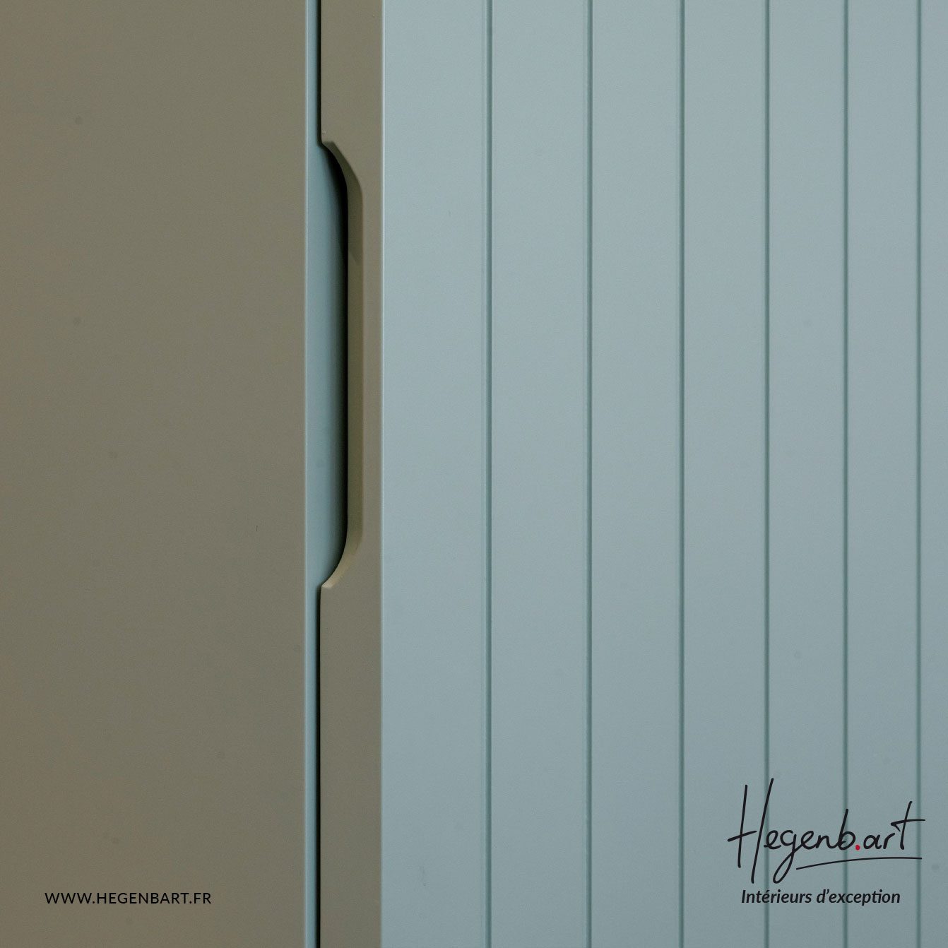 détail poignée et porte rainurée mobilier bureau sur mesure hegenbart menuiserie et design interieur aix en provence