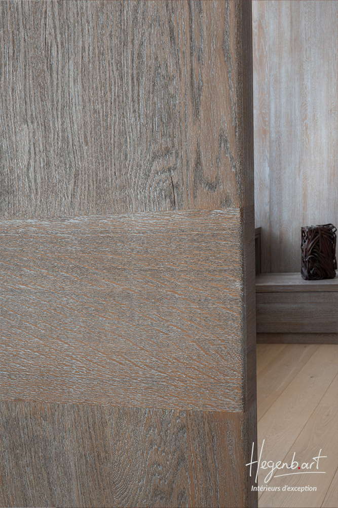 porte en bois brosse par hegenbart menuiserie haut de gamme provence